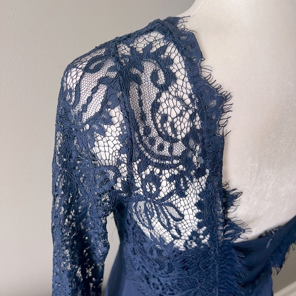 FRANCESCA’S navy blue lace mini dress size M - Picture 10 of 16